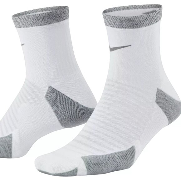 NWT Nike Spark Cushioned Ankle White Running Socks - Picture 1 of 6